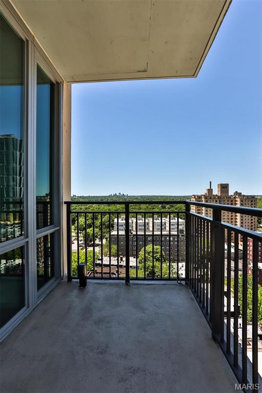 Park East Tower - Residential