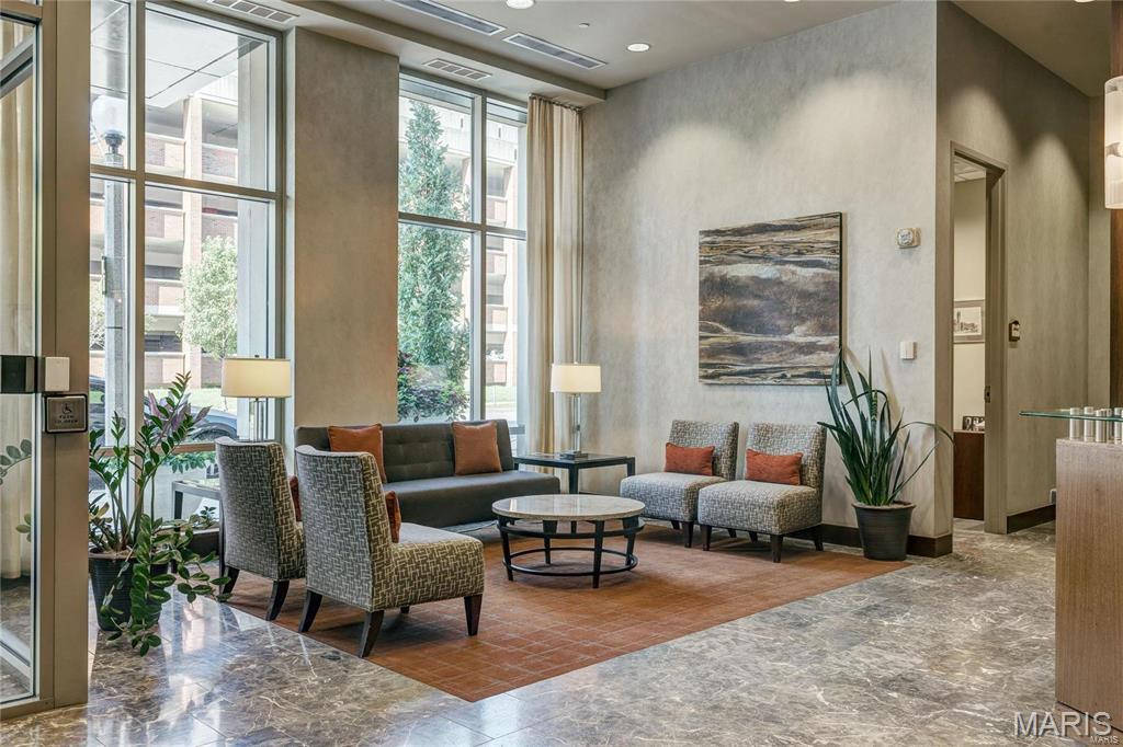 Park East Tower - Residential