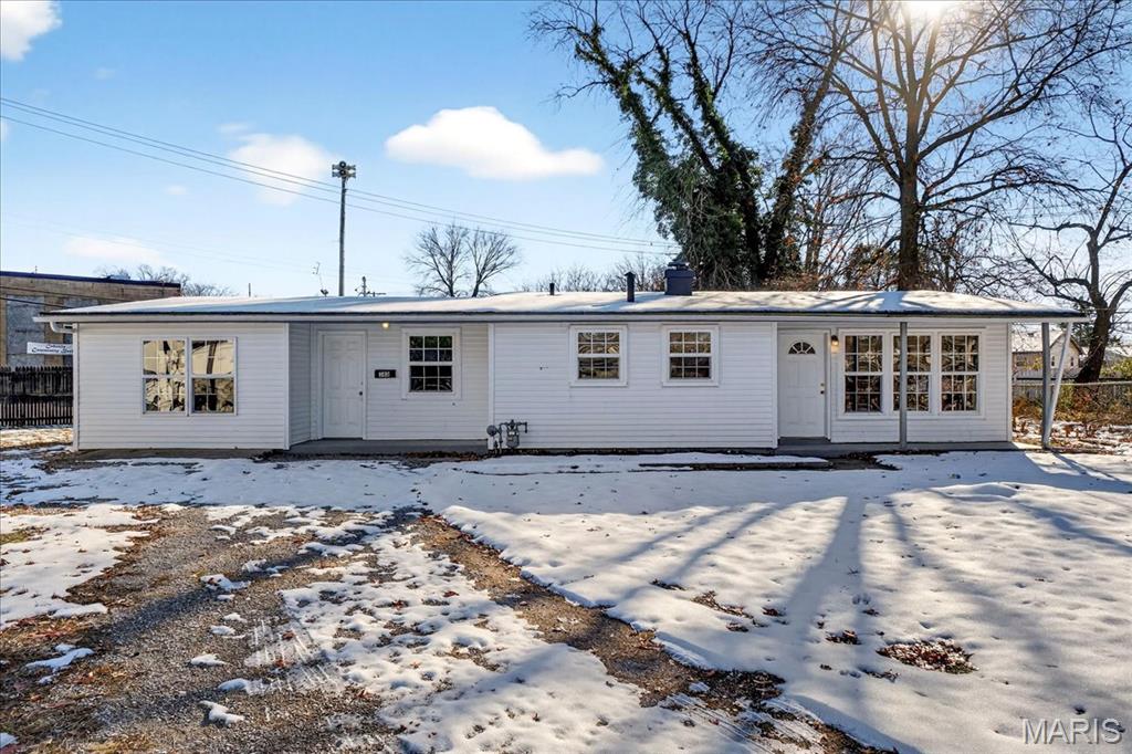 A NEW HOME FOR THE NEW YEAR! This beautiful fully rehabbed home is ready to move in. It features four spacious bedrooms with closets, a large living room, and kitchen. It is located in a cul-de-sac and has a fenced backyard. This home has so much to offer. Don't miss out on this great buy. It is within 15 minutes of downtown and minutes from the highway.