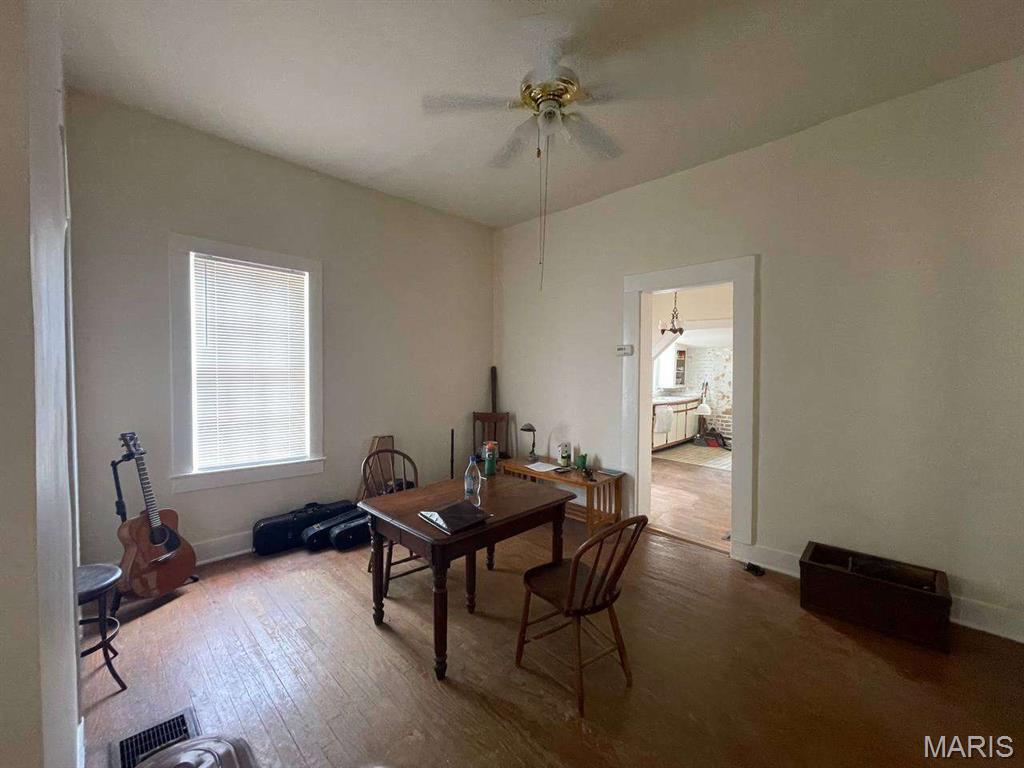 City/Clarksville - Residential