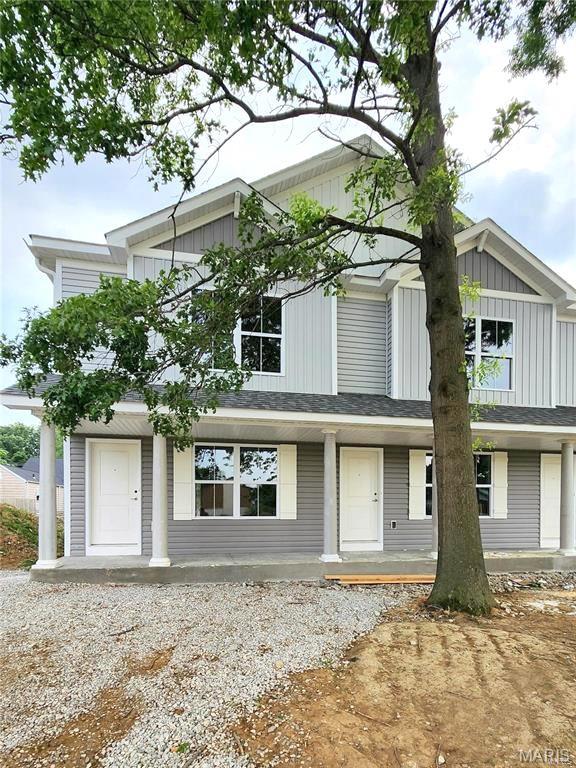 TOWNSEND SQUARE - Residential Lease