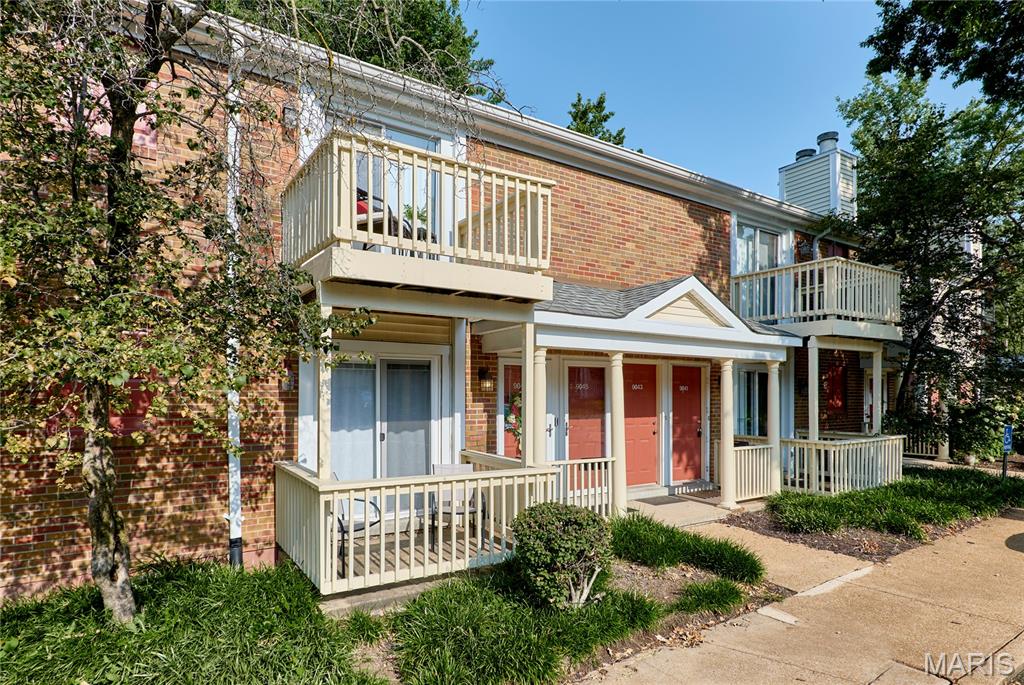 Brentwood Forest Condo Ph Eight - Residential