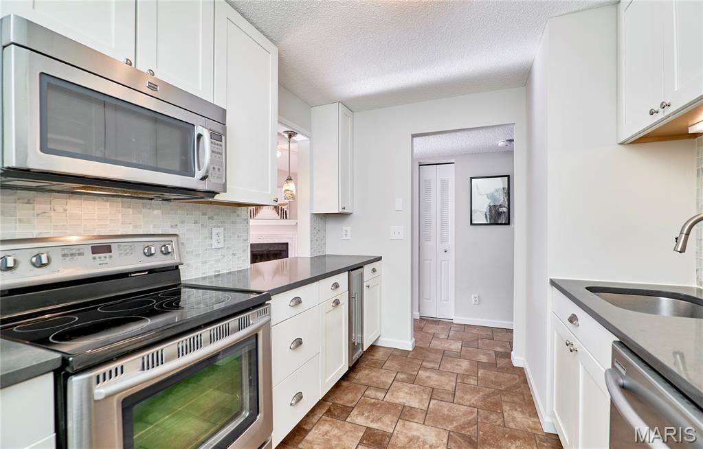 Brentwood Forest Condo Ph Eight - Residential