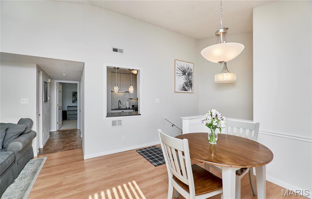 Brentwood Forest Condo Ph Eight - Residential
