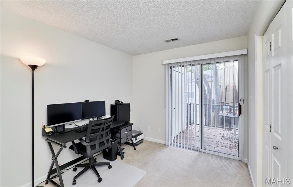 Brentwood Forest Condo Ph Eight - Residential
