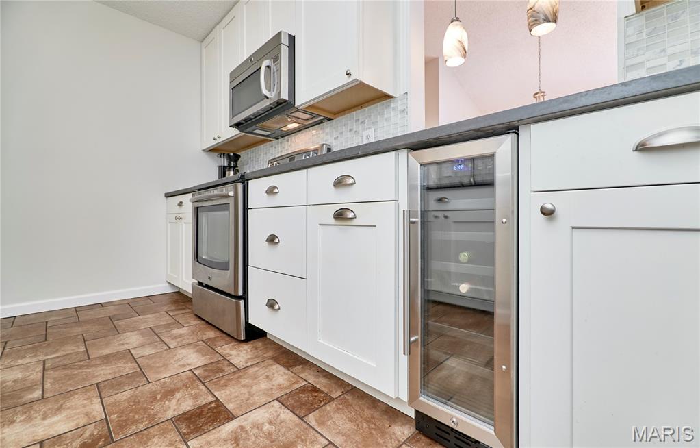 Brentwood Forest Condo Ph Eight - Residential