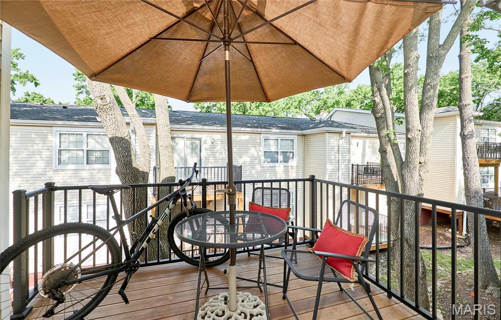 Brentwood Forest Condo Ph Eight - Residential