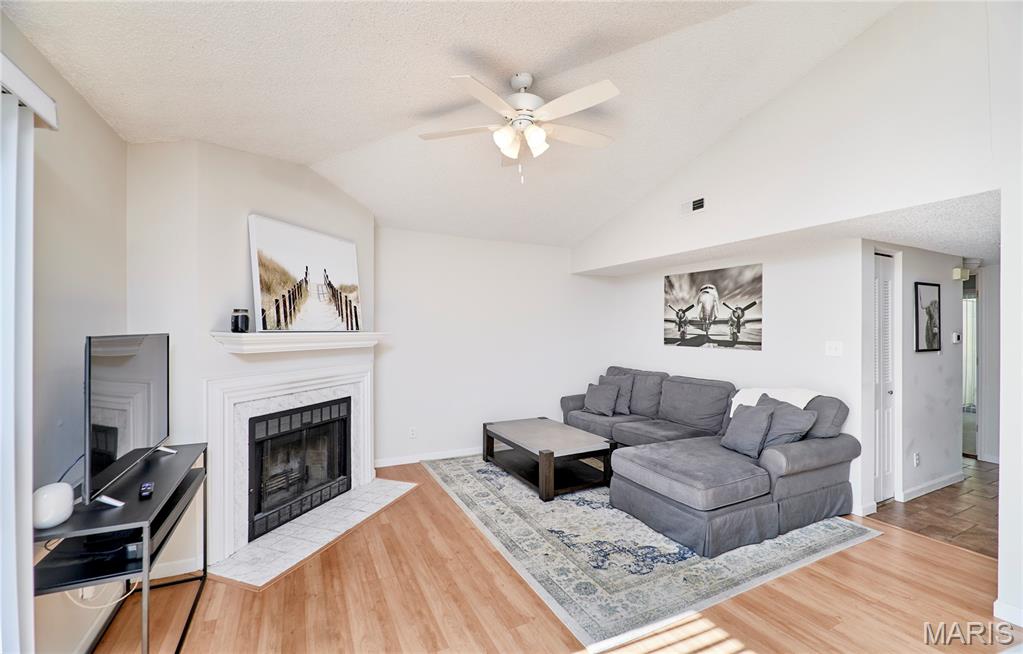 Brentwood Forest Condo Ph Eight - Residential