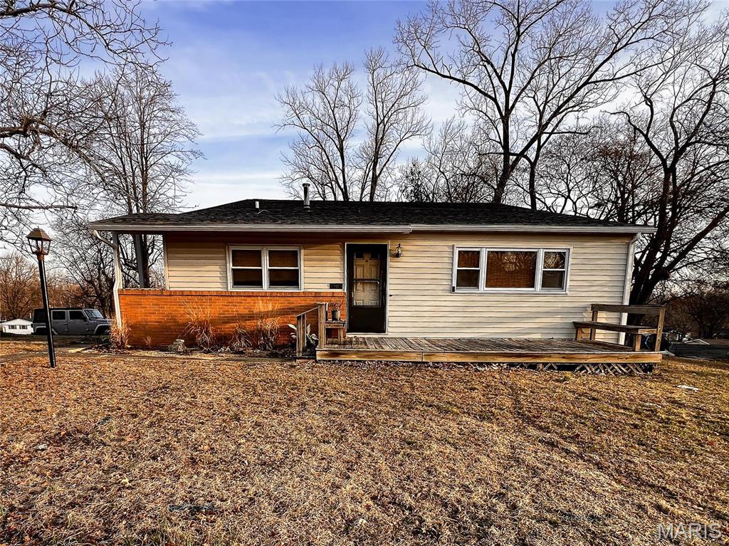 Charming Tri-Level Home on Oversized Lot Near City Park!

Welcome to this spacious 4-bedroom, 2-bathroom tri-level home, perfectly situated on an oversized lot in a highly desirable neighborhood! Just a short walk from the city park, this home offers the perfect blend of comfort, convenience, and outdoor enjoyment.

On the main level you'll find 2 separate living spaces!

Upstairs, you’ll find four generously sized bedrooms and a full bath, while the lower level offers a cozy family room and a second full bath—perfect for guests or a home office.

Outside, the expansive yard provides endless possibilities, whether you’re looking to garden, play, or entertain. Enjoy easy access to walking trails, sports courts, and playgrounds at the nearby park, making this home a fantastic choice for outdoor enthusiasts.

Don’t miss out on this rare opportunity—schedule your showing today!