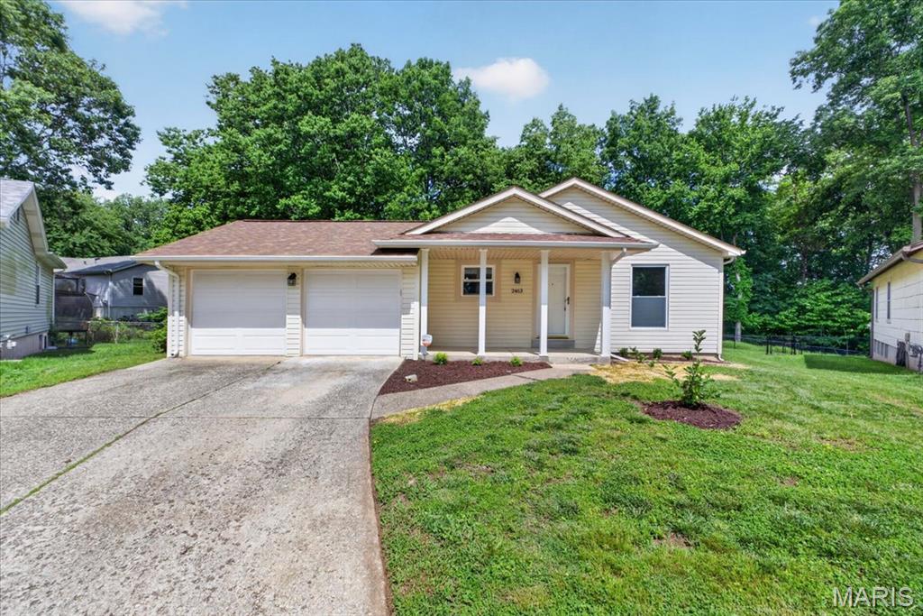 Don’t miss this wonderful opportunity to own a spacious 3-bedroom, 2.5-bath ranch in a quiet cul-de-sac location within the highly desirable Pattonville School District. This inviting home is perfect for a growing family or first-time buyer, offering comfortable one-level living with a layout designed for both everyday convenience and entertaining.
The roomy eat-in kitchen is the heart of the home, with plenty of space for meals, gatherings, and making memories. The main floor features two full bathrooms, while the partially finished basement adds extra flexibility with a half bath, laundry room with storage, and a separate storage/workshop area. The lower level is ready for your personal updates and offers great potential for added living space.
Step outside to enjoy the fenced backyard, perfect for play, pets, gardening, or weekend get-togethers, and appreciate the added convenience of a two-car attached garage. Recent updates include a new roof(2025) and electrical panel(2025), adding peace of mind for the next owner. With its great bones, family-friendly layout, sought-after school district, and prime cul-de-sac setting, this home is a fantastic find with endless potential.
Open Houses * Saturday, May 30th 1-4PM ** Sunday, May 31st 12-2PM *