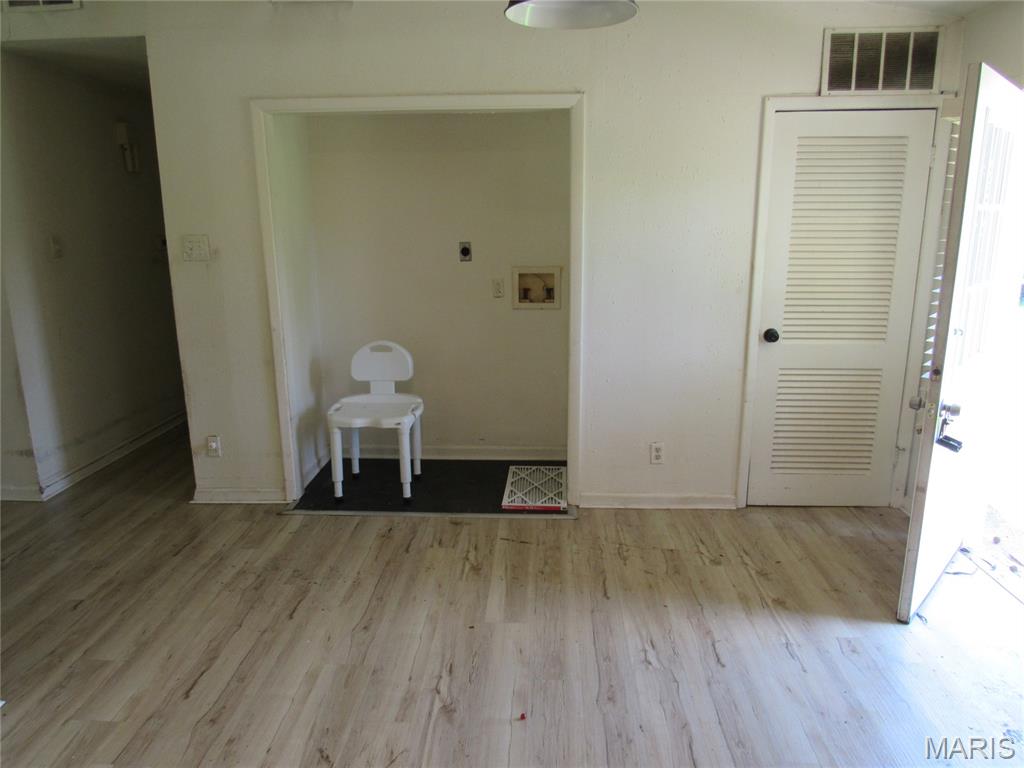 Thunderbird Manor 2 - Residential