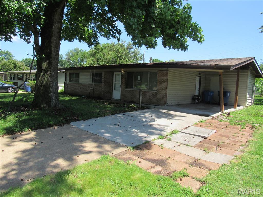 Thunderbird Manor 2 - Residential