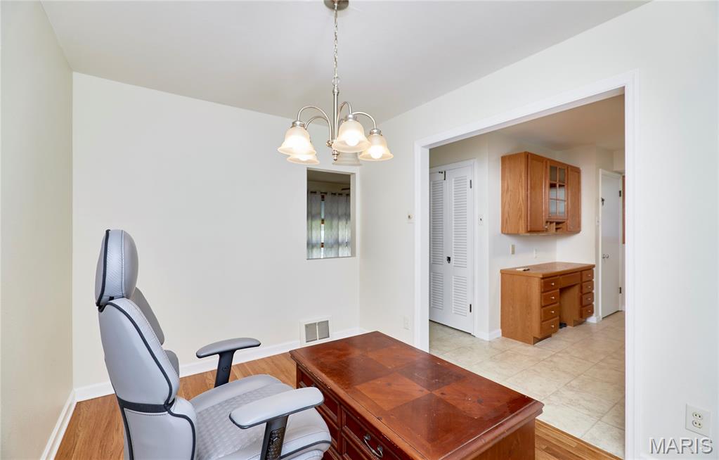 San Fernando Hills 5 - Residential