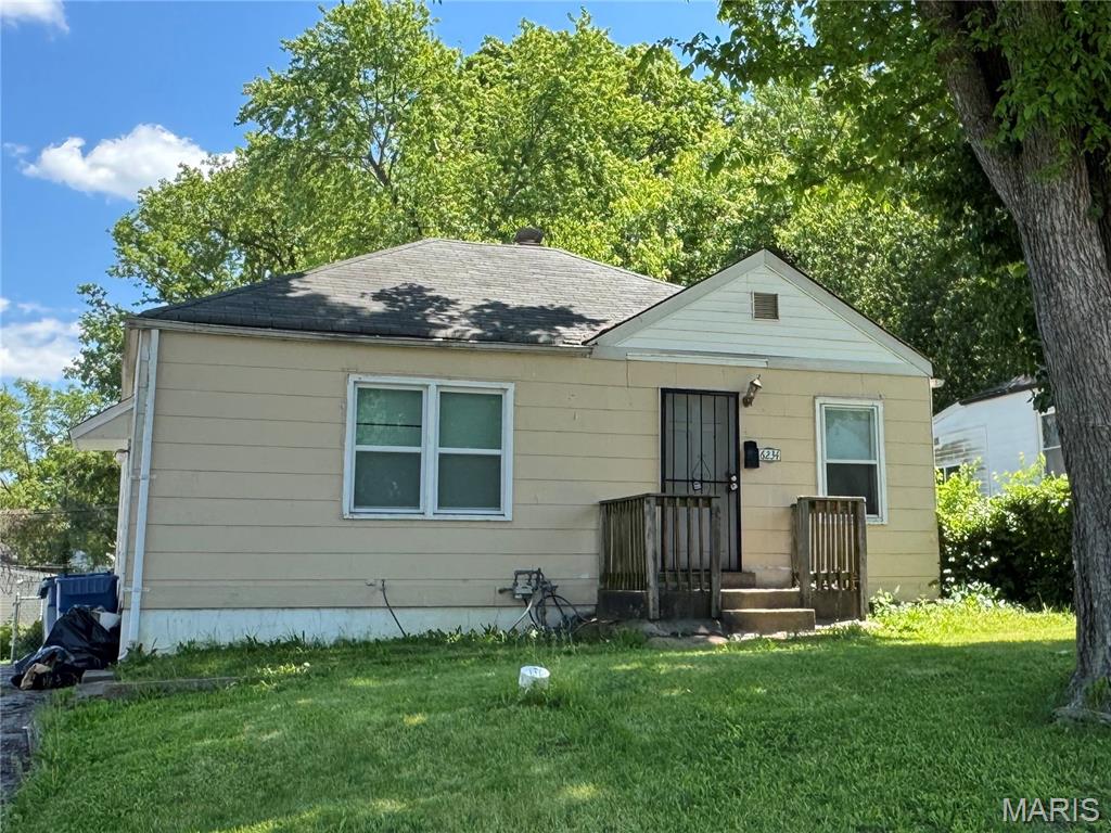 This 3 bedroom home with an oversized primary bedroom has 1020 sq ft and is ready to be updated. Sales of smaller homes on the street include: 6225 Peurifoy Ave (2 beds, 1 bath, 720 sq. ft.) which sold for $110,000 and 6305 Peurifoy Ave (2 beds, 1 bath, 720 sq. ft.) which sold for $68,000. The home is vacant. Sec 8 2026 FMR for this area is $1630/month. To make it easy for you, we’ve put together a complete virtual 360 tour as well as a pre-listing inspection from a certified ASHI inspector. View the virtual tour at: https://my.360tourlink.com/c007ac0f-ccee-462c-b314-2ef9e1ee49c0?type=unbranded and please see the document section for the inspection. This home is being sold as-is, with the seller to do no inspections or repairs.