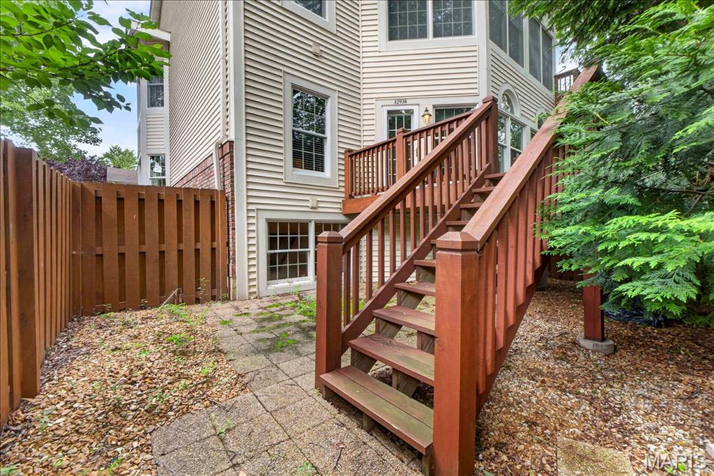 Field Pointe Condo Twenty - Residential
