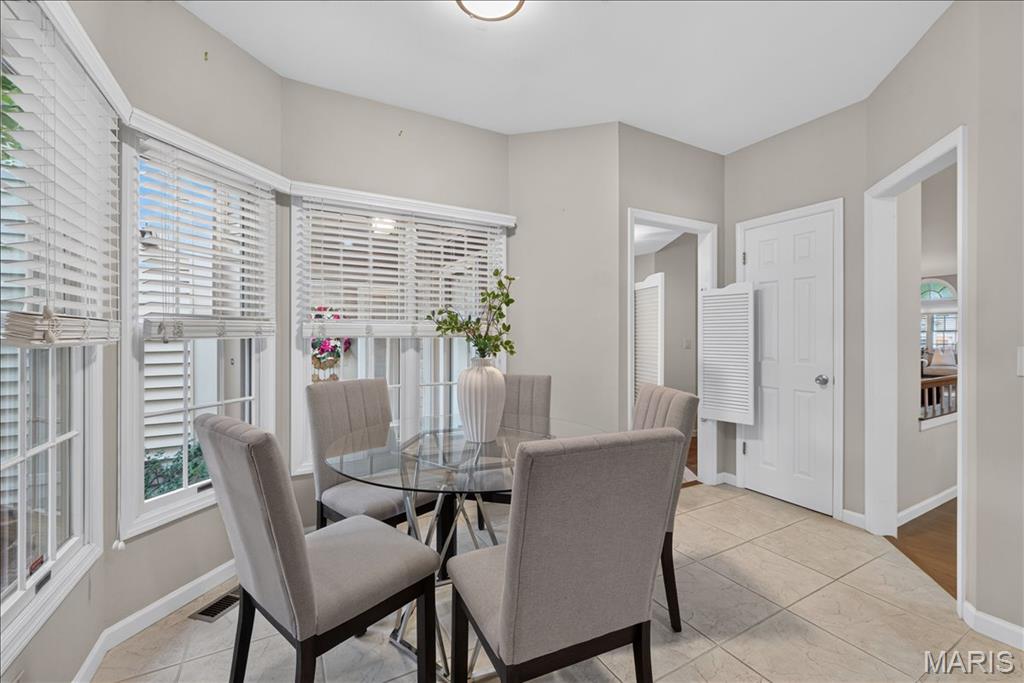 Field Pointe Condo Twenty - Residential