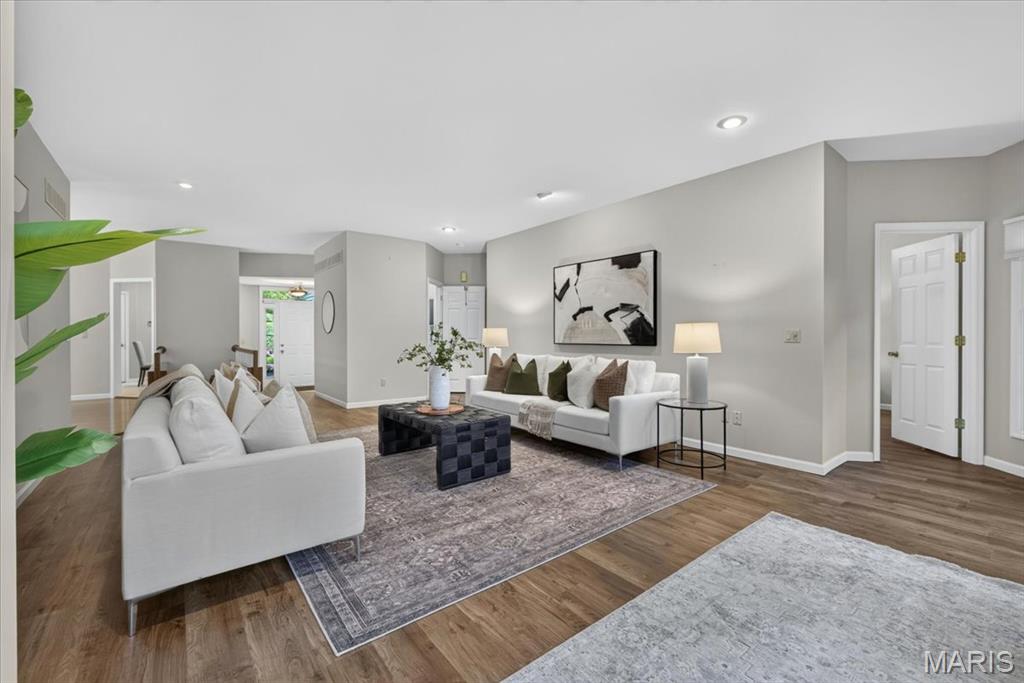 Field Pointe Condo Twenty - Residential