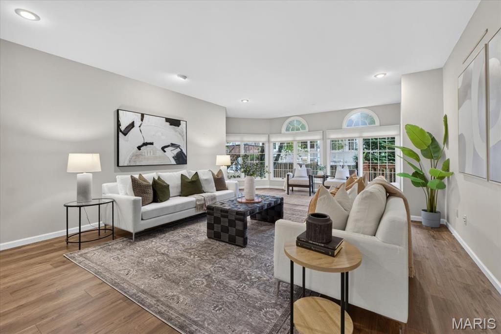 Field Pointe Condo Twenty - Residential
