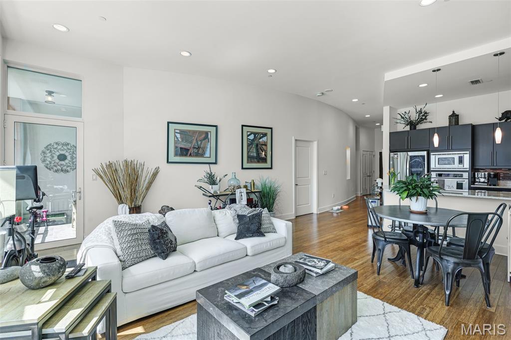 Maryland Walk A Condo - Residential Lease