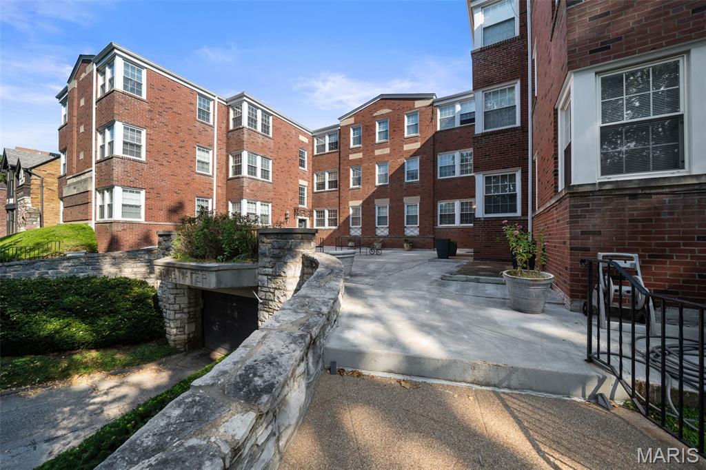 Edgewater Condo - Residential
