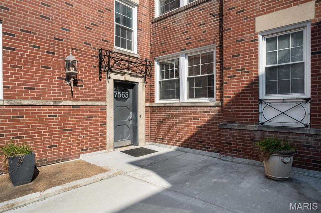 Edgewater Condo - Residential