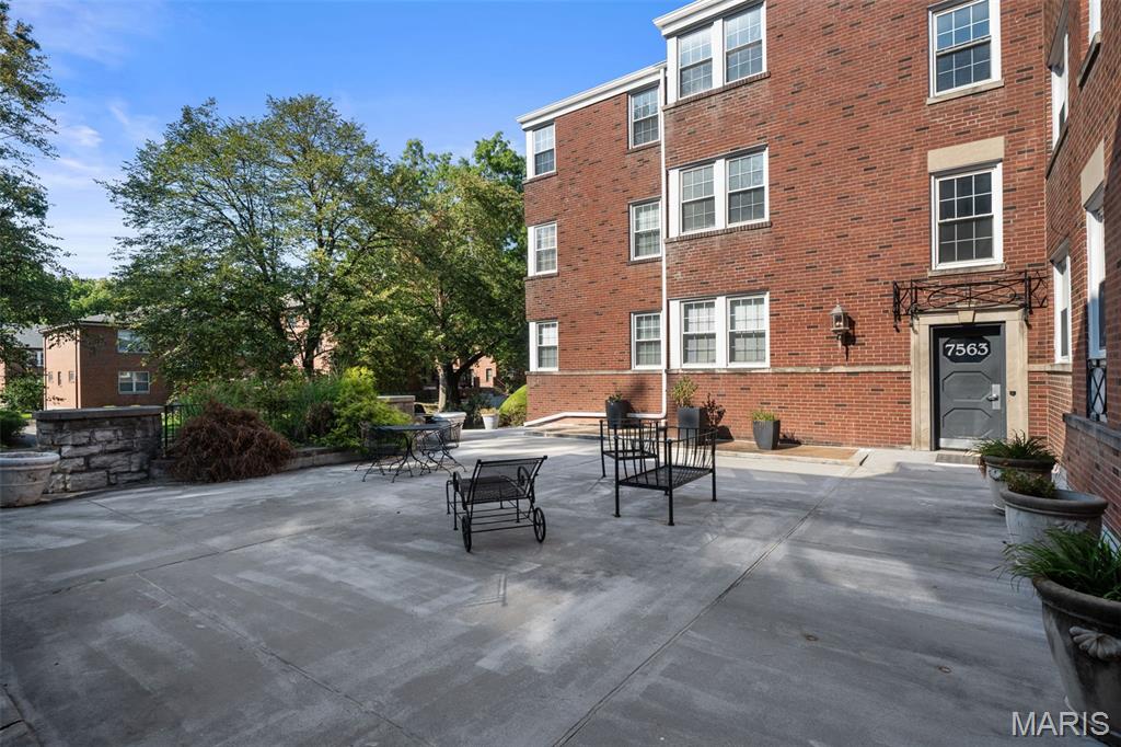 Edgewater Condo - Residential