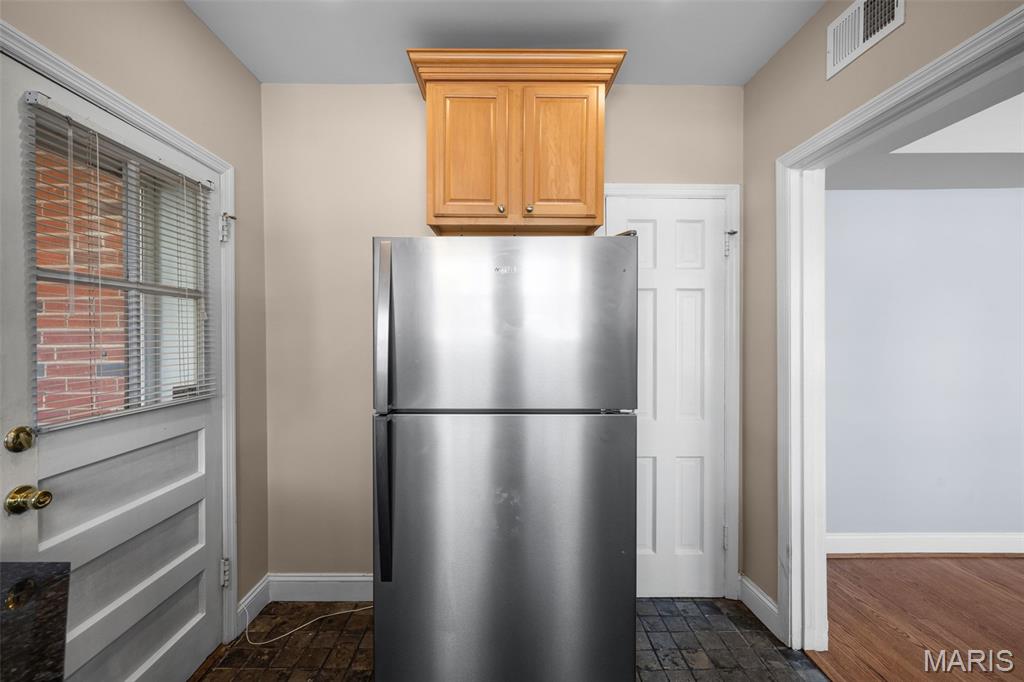 Edgewater Condo - Residential