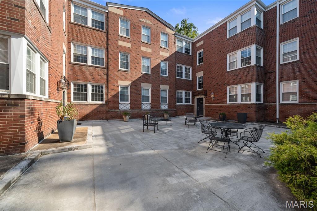Edgewater Condo - Residential