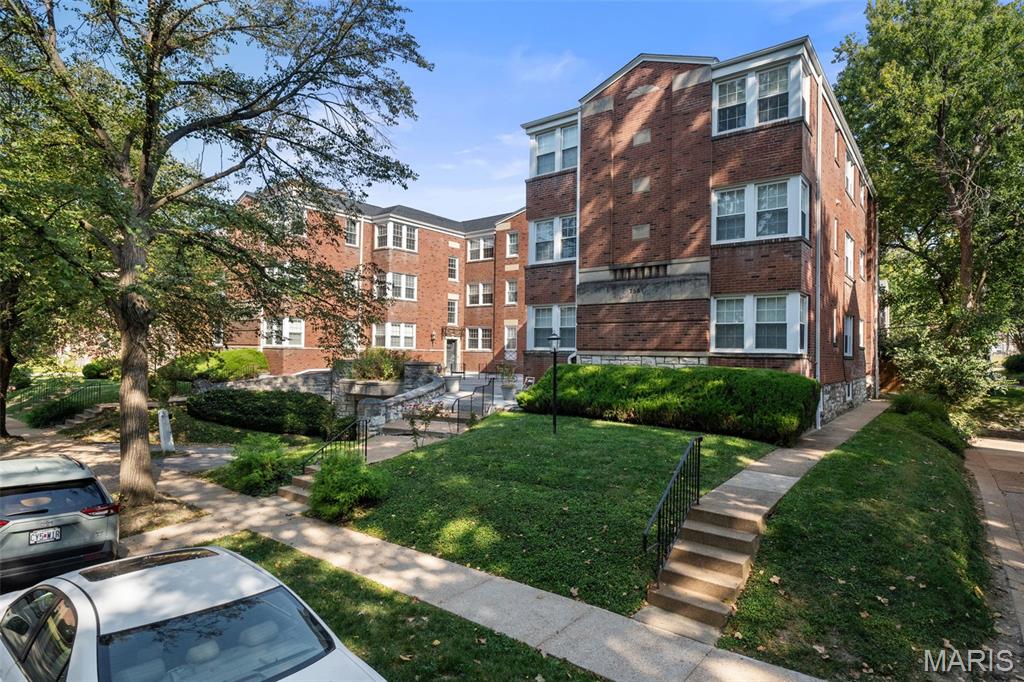 Edgewater Condo - Residential