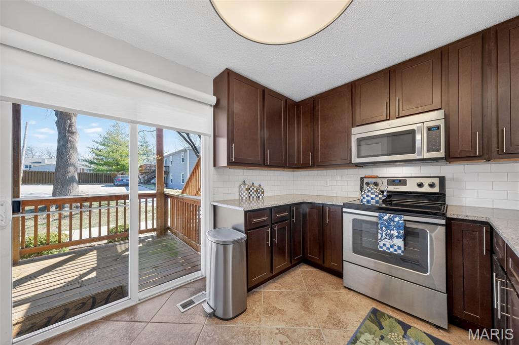 Brentwood Forest Condo Ph Eight - Residential