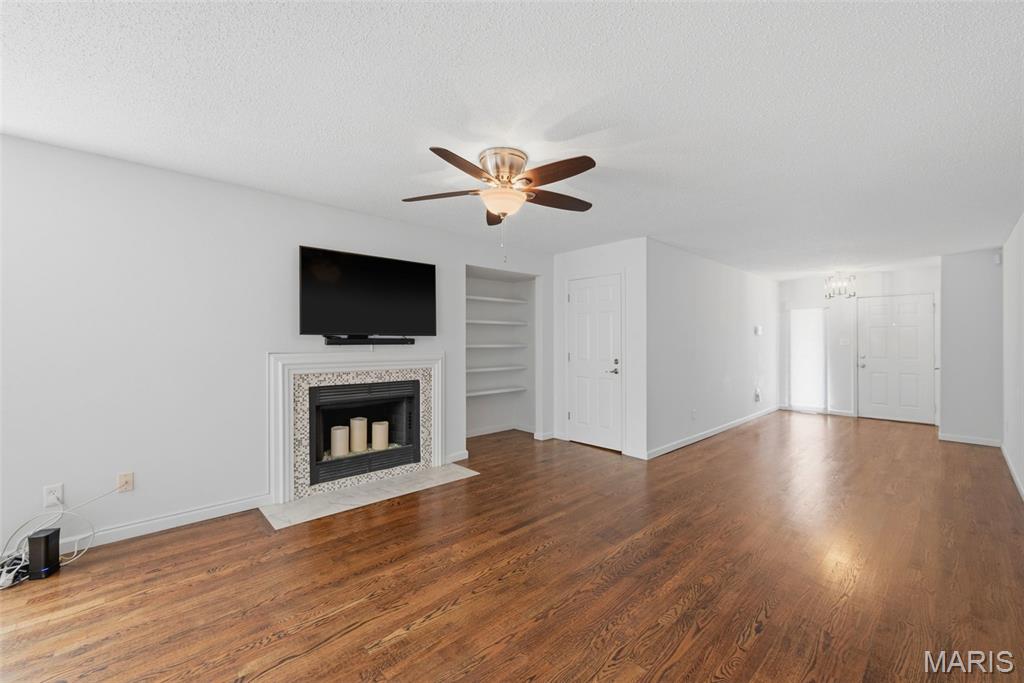 Brentwood Forest Condo Ph Eight - Residential