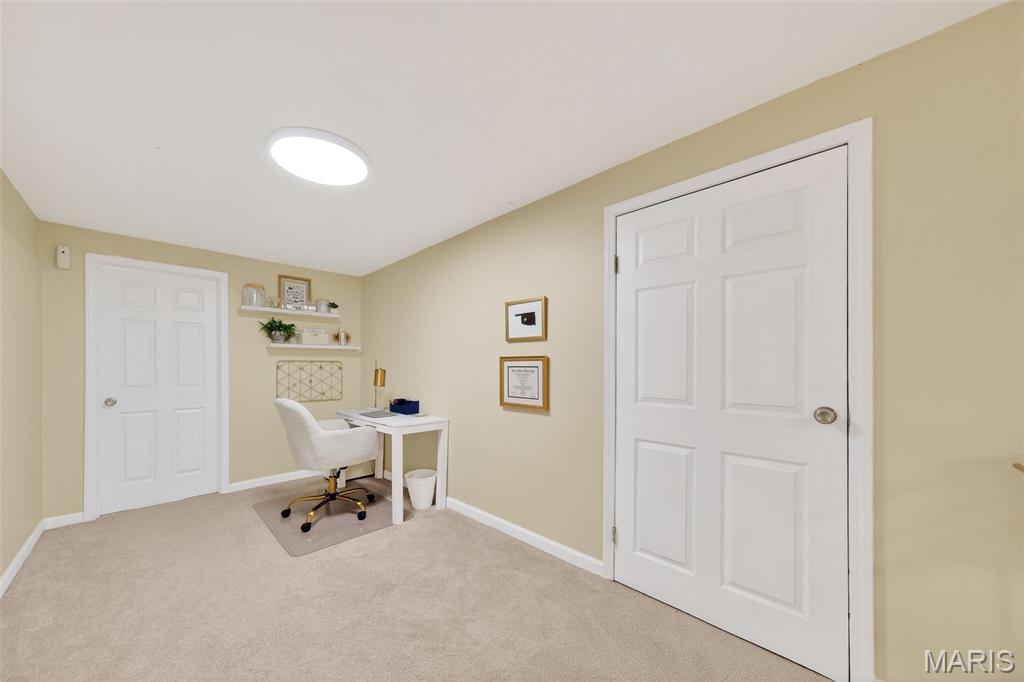 Brentwood Forest Condo Ph Eight - Residential