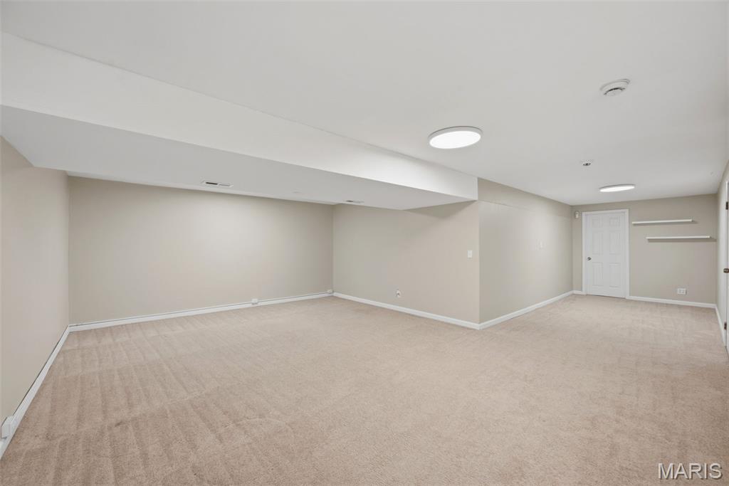 Brentwood Forest Condo Ph Eight - Residential
