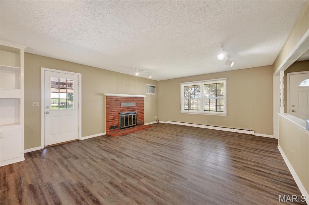 Lebanon Acreage - Commercial Sale