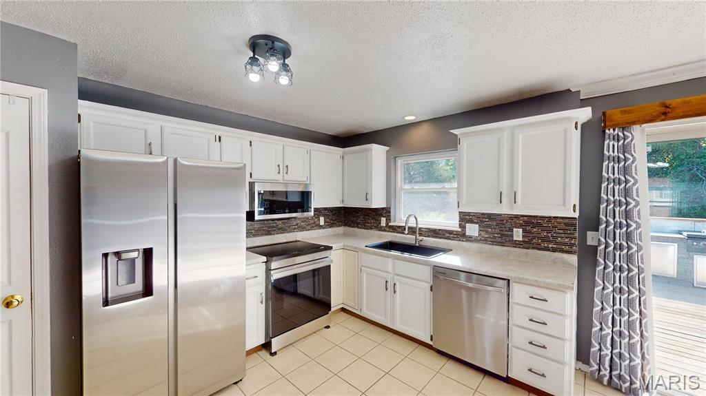 Mitchell Lake - Residential