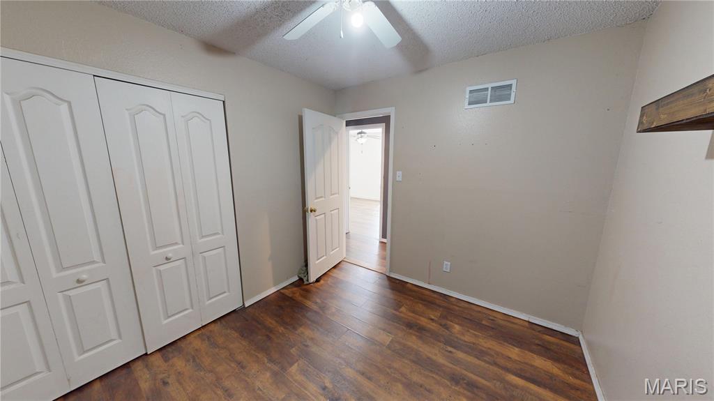 Mitchell Lake - Residential