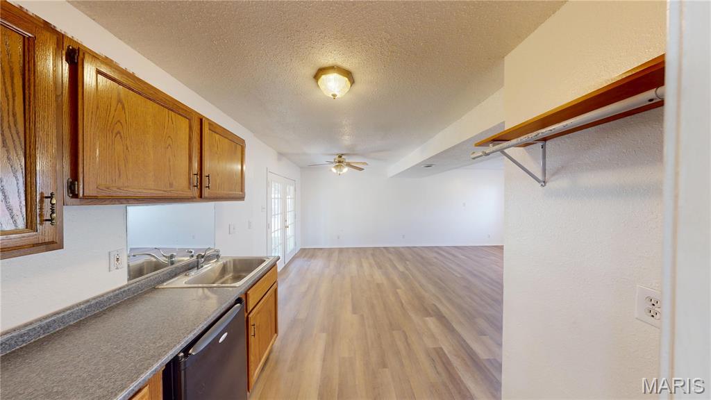 Mitchell Lake - Residential
