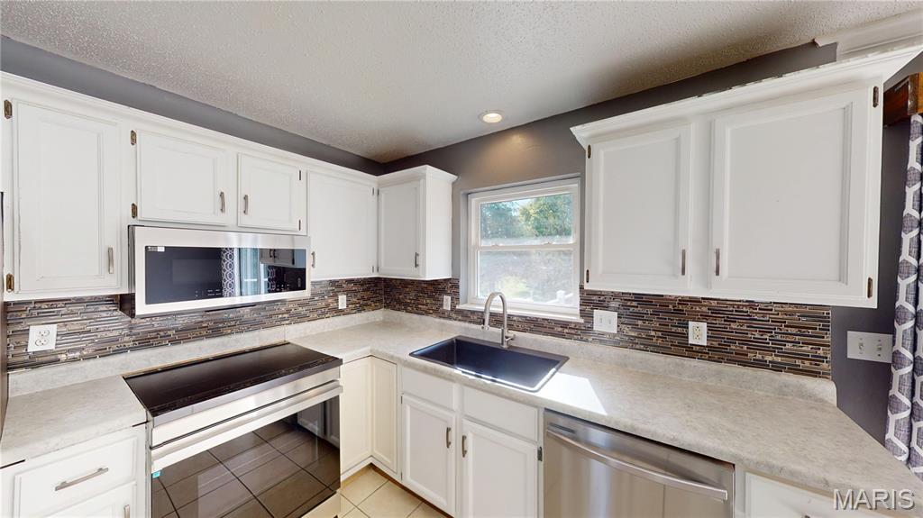 Mitchell Lake - Residential