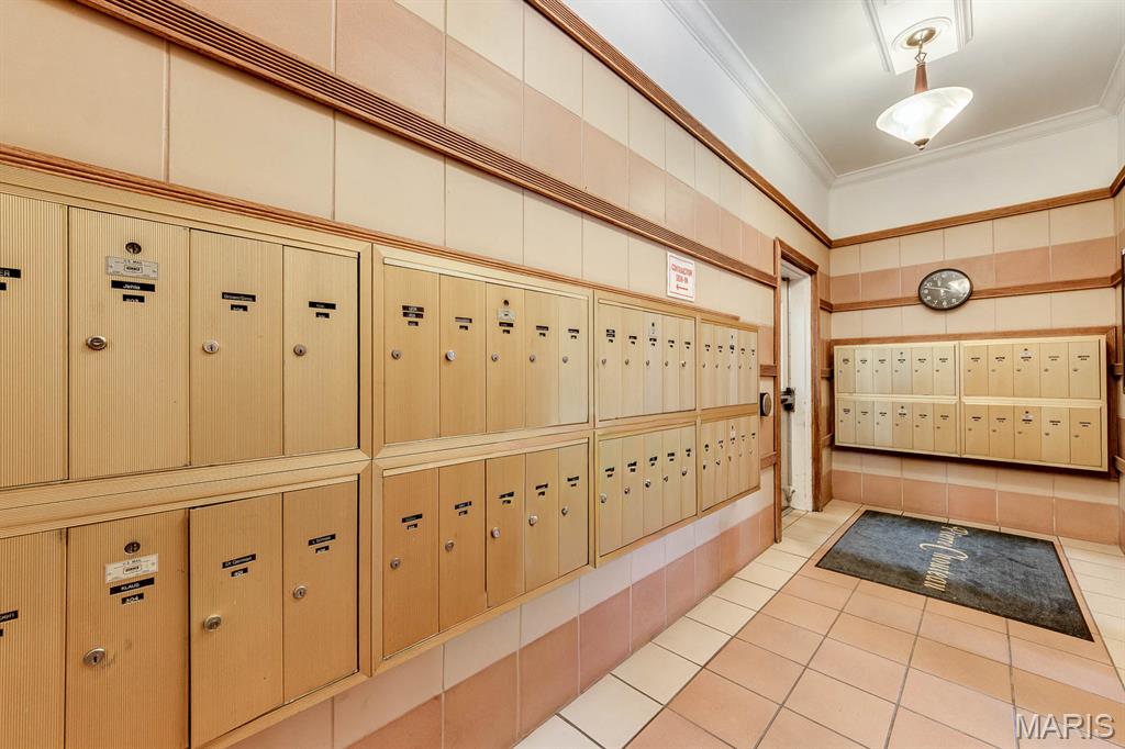 Pierre Chouteau Condo - Residential