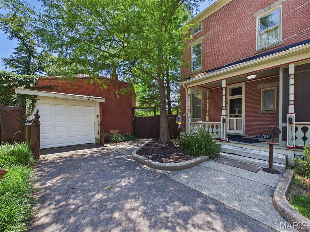 Edwards B F Add - Residential