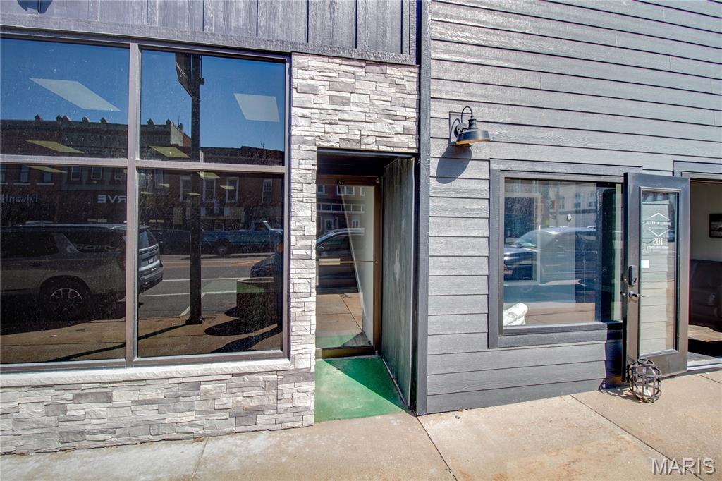 Not in a subdivision - Commercial Lease