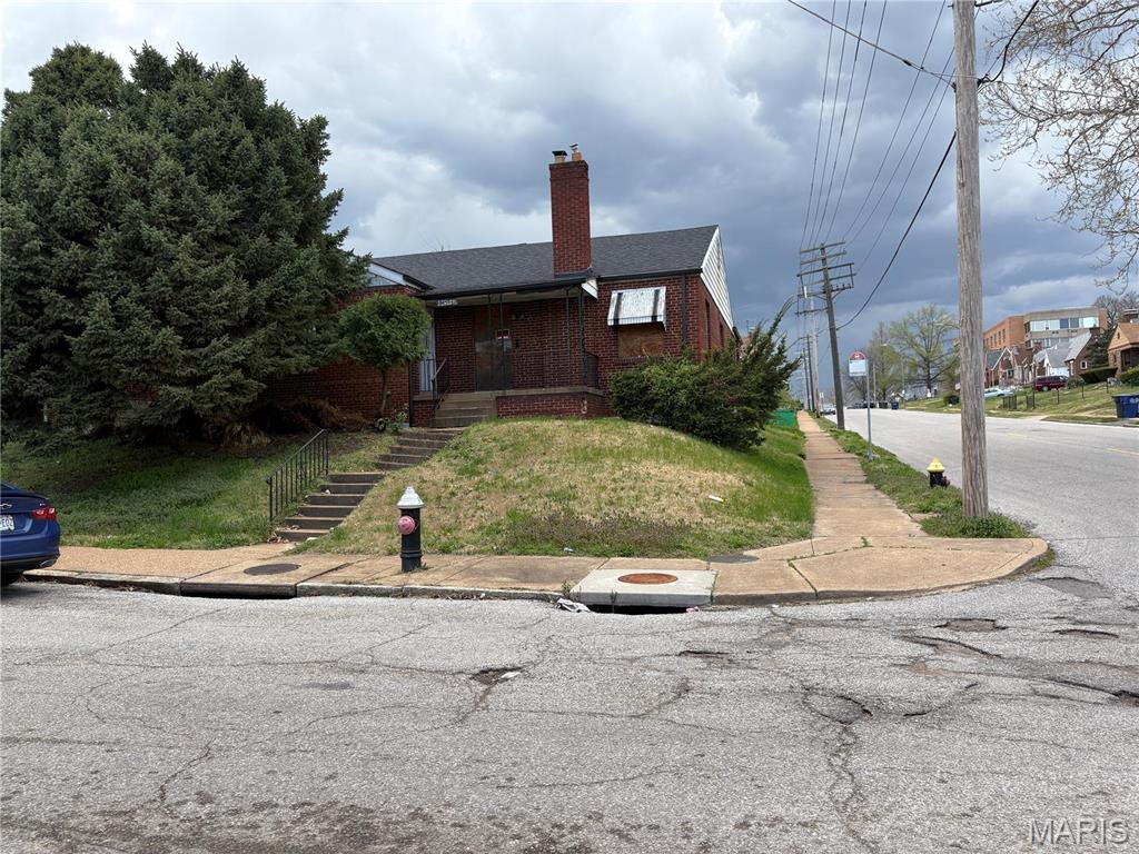 Tons of potential for this Brick 2 family duplex located in the heart of Baden, both units are ready for rehabbing, excellant for rental income.  Updated roof, parking pads in back, great potential.