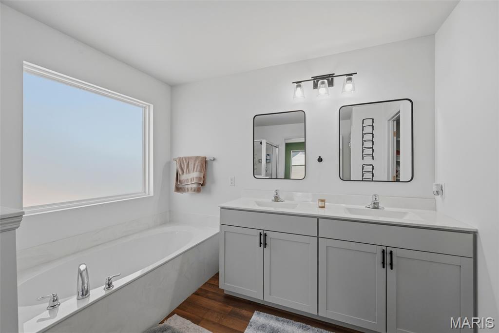 Pearl Vista - Residential