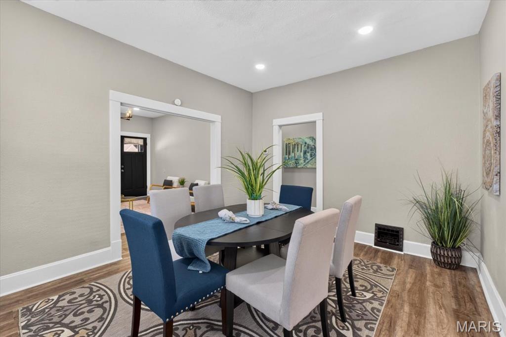Twelve Oaks - Residential