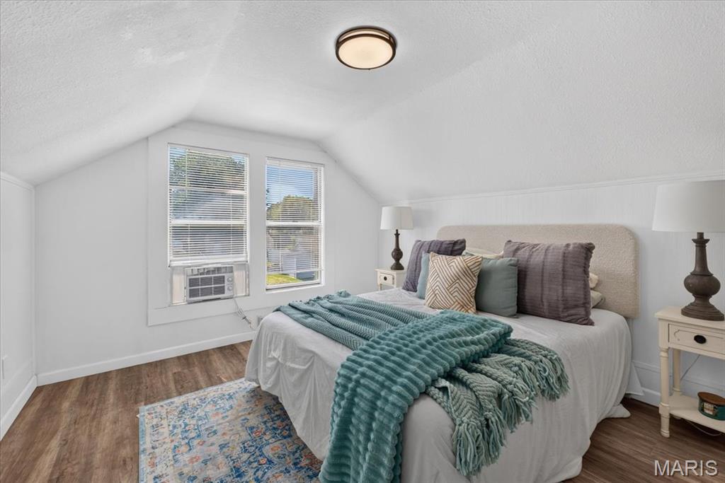 Twelve Oaks - Residential