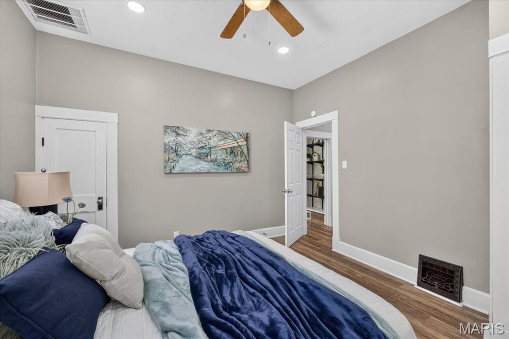 Twelve Oaks - Residential