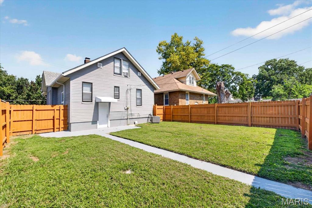Twelve Oaks - Residential