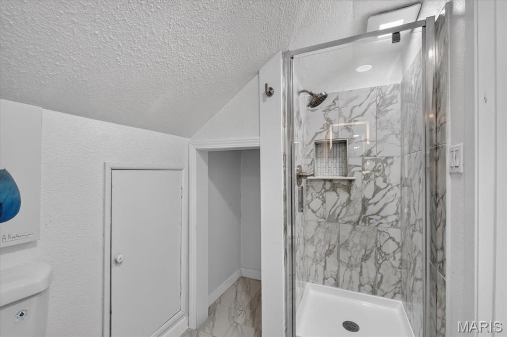 Twelve Oaks - Residential