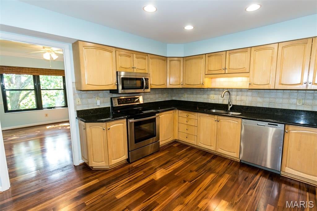 Golfview On The Green Condo - Residential Lease