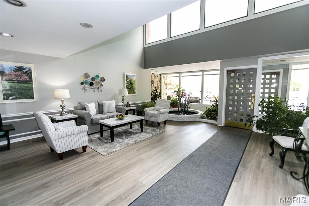 Golfview On The Green Condo - Residential Lease